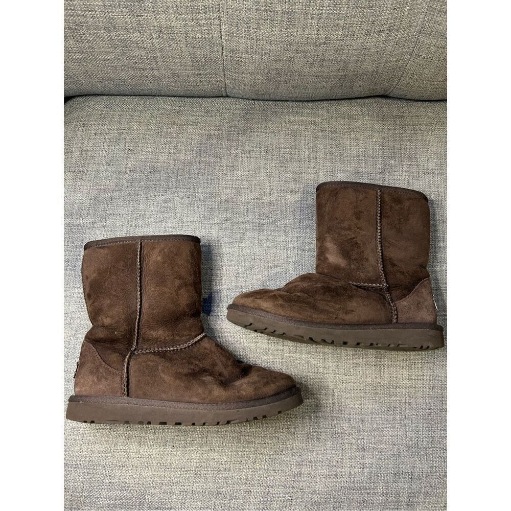Ugg Classic Mini II boots
